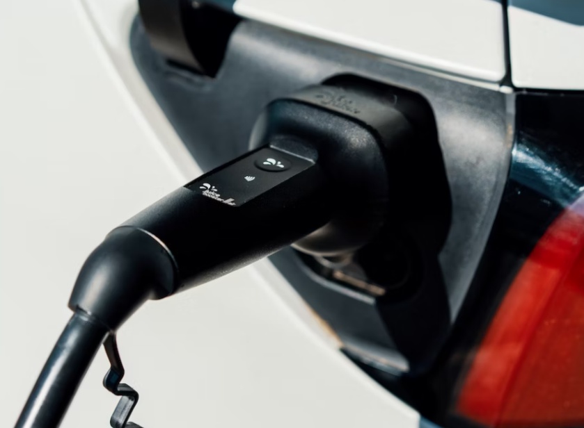The Future of Electric Car Charging Stations: Trends and Innovations