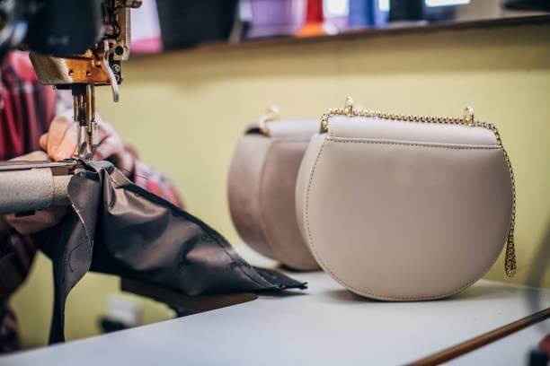 Online Bag Making Course: Modernized Training For an Old Trade
