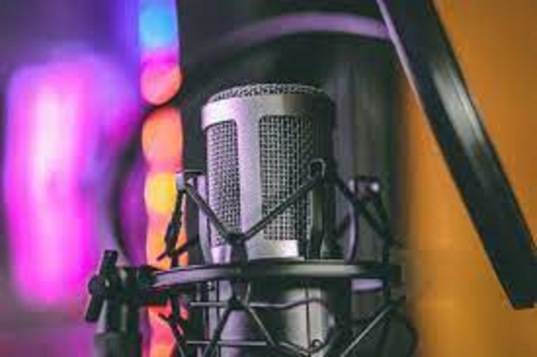 Role of Dubbing Services in the Entertainment Industry Trends and Insights