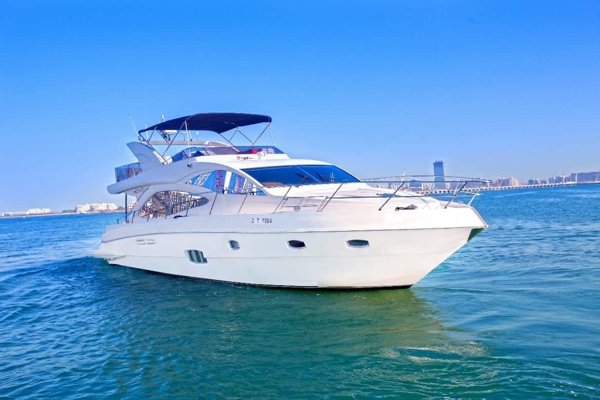 Exploring Dubai's Waters: The Ultimate Guide to Rental Boat Adventures