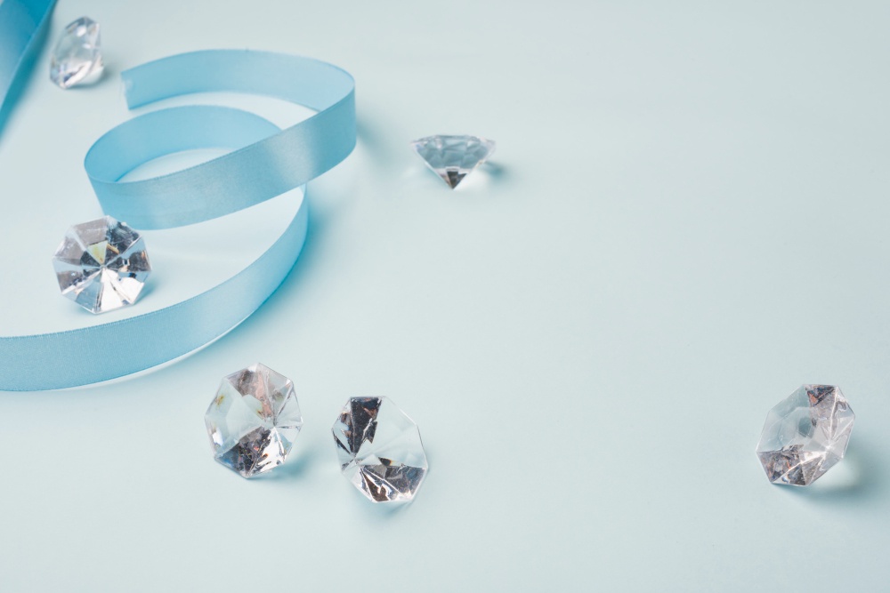 Sell Loose Diamonds Online: Sparkling Success or Digital Dilemma