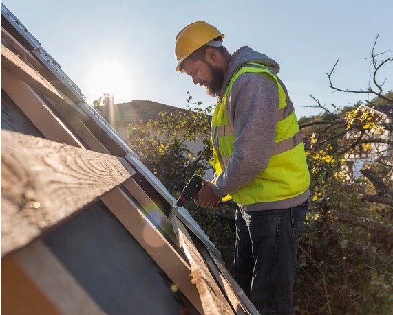 Reaching New Heights: Exploring Roofing Jobs in Wolverhampton