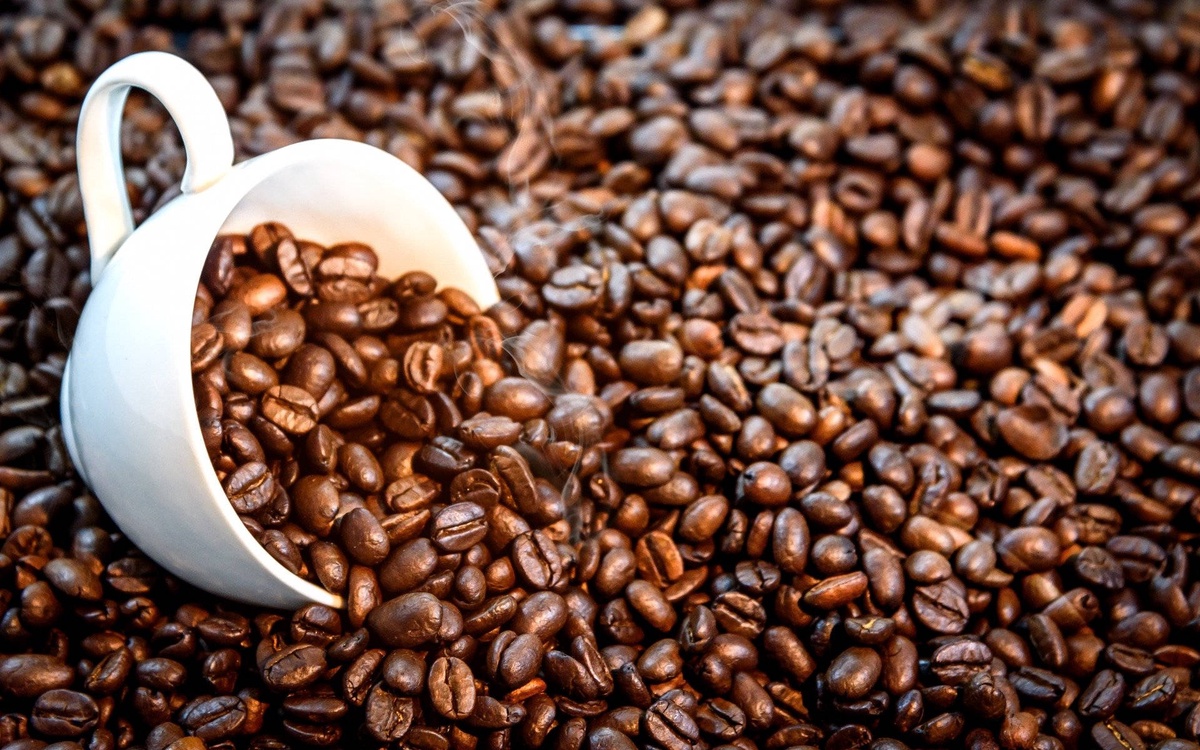 Why Wholesale Coffee Suppliers Are Essential For Cafes And Restaurants?