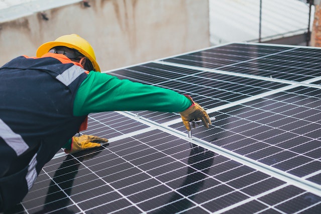 Brightening Tomorrow: The Innovations That Make Solar Installers the Heroes of Today