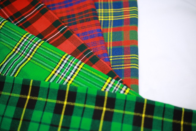 Captivating Scottish Plaids: Find Your Ideal Plaid Suit & Handbag for Effortless Chic!