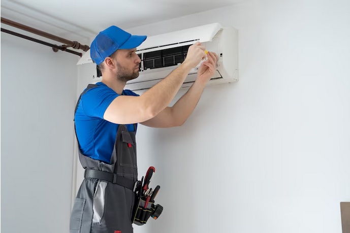 Stay Cool in Lake Worth: How to Know When Your AC Needs Repair