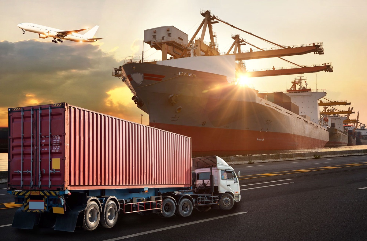 A Logistics Company: What Is It? Everything You Need to Know