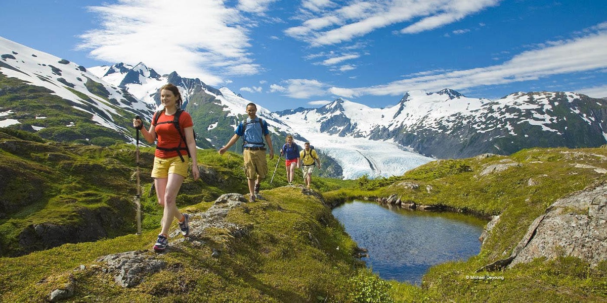 What Sets Alaska Group Tours Apart from Other Group Travel?