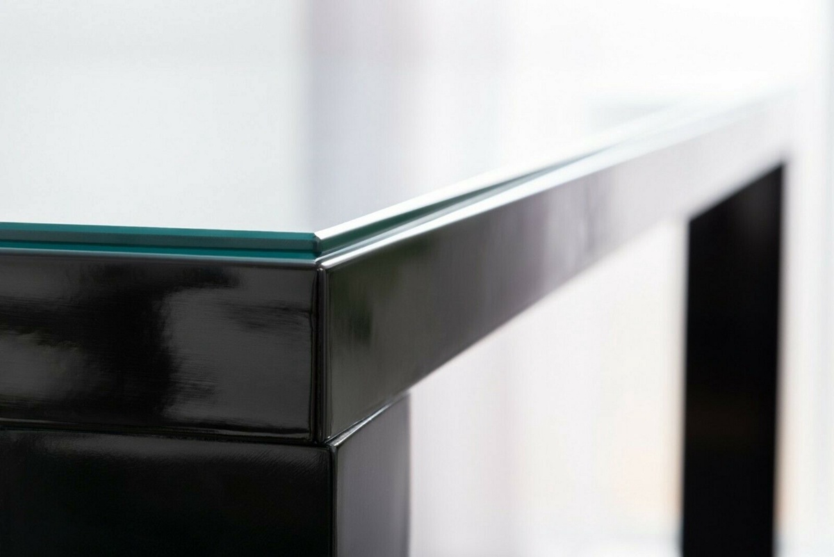 Glass Table Tops - Adding Elegance and Practicality to Your Home Decor