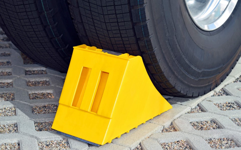 Choosing the Right Wheel Chocks for Your Vehicle