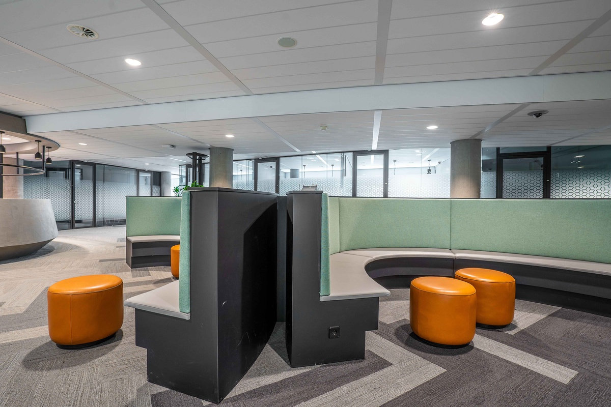 Efficiency and Acoustic Pods Maximizing Concentration in Your Office Layout
