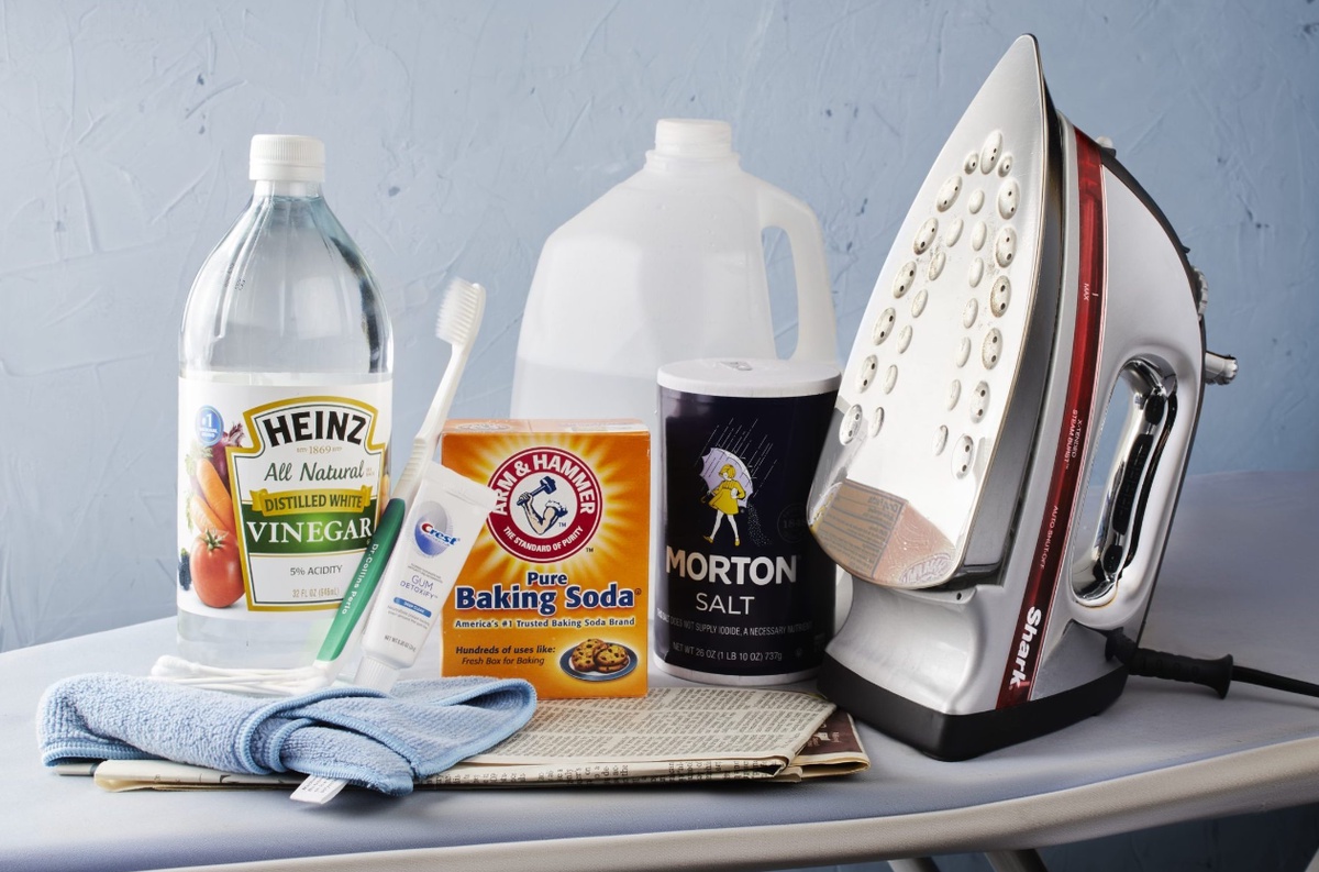 Effective Methods for Cleaning an Iron Plate