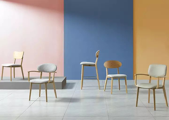 Enhancing Hotel Interiors with Thoughtfully Designed Chairs