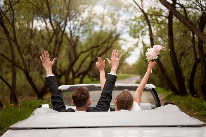 Arrive in Style: A Guide to Wedding Transportation Options