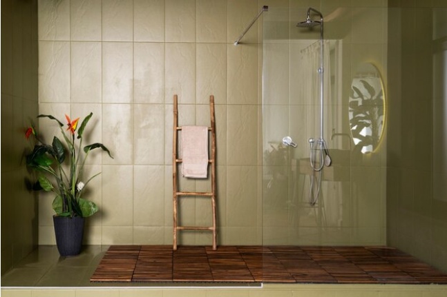 Opaque Shower Enclosures: A Clear Path to Stylish and Private Bathrooms"