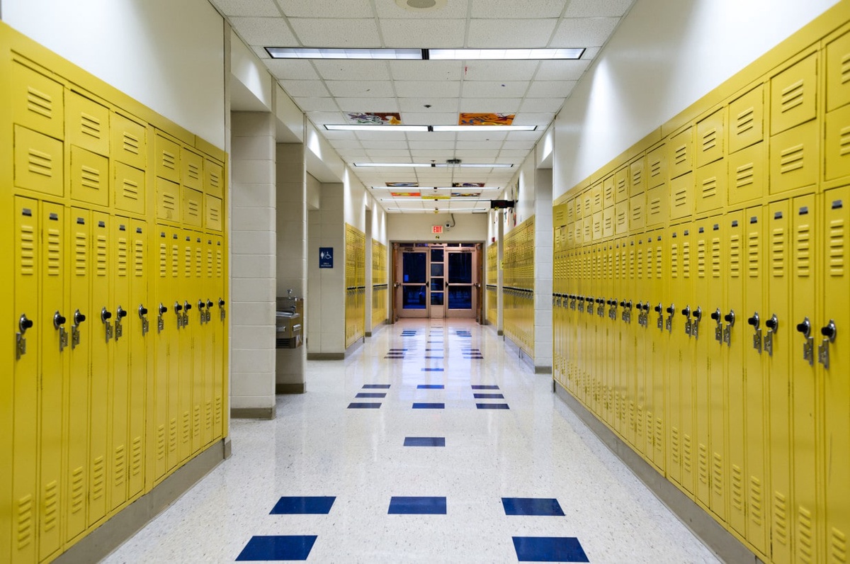 How to Secure Your Belongings: A Guide to Lockers