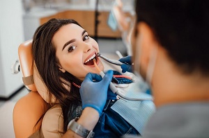Why Choosing the Best Dentist in Glenview Matters for Your Smile