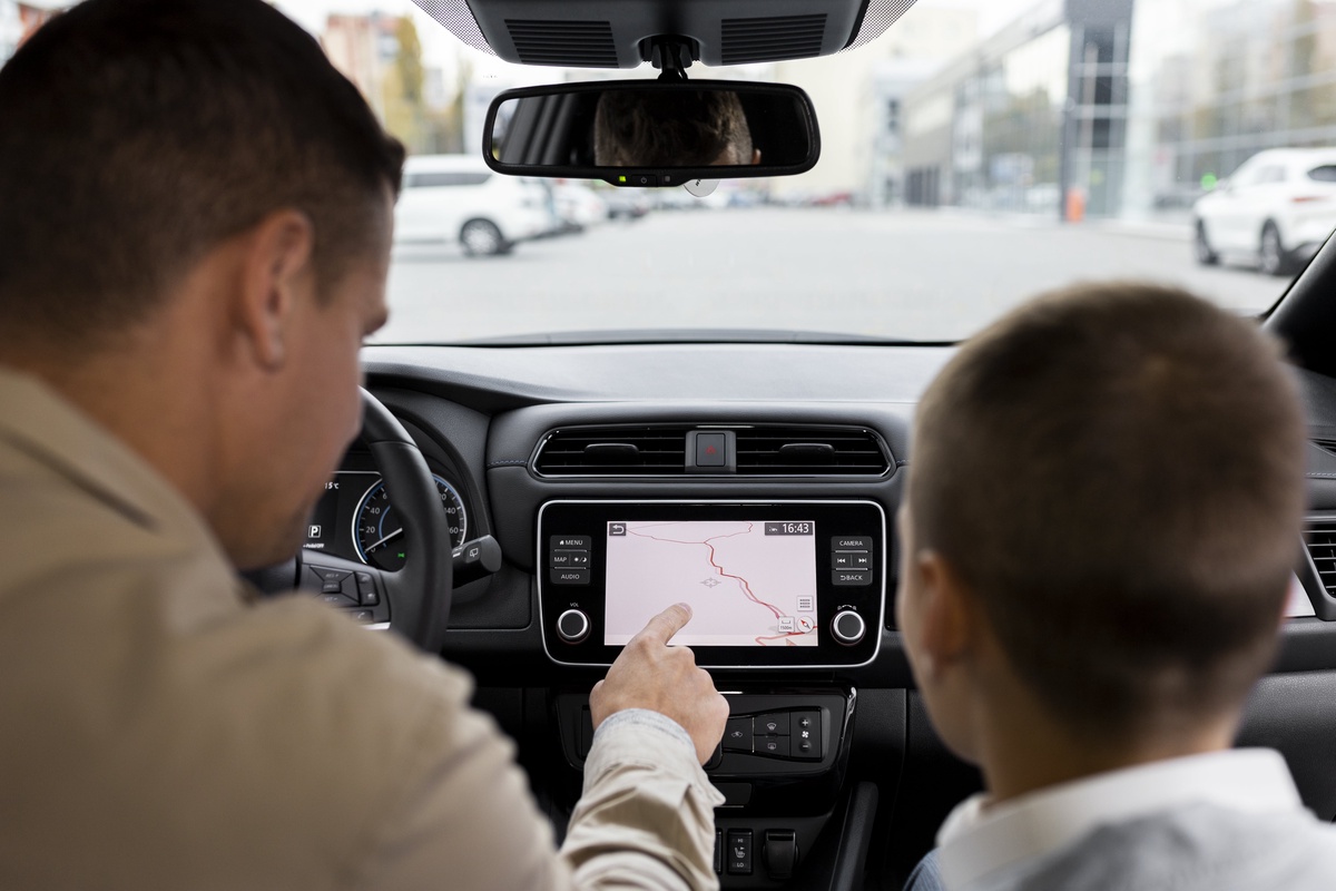 The Best Carpool Apps for Parents: Save Money and Time on Your Child's Commute