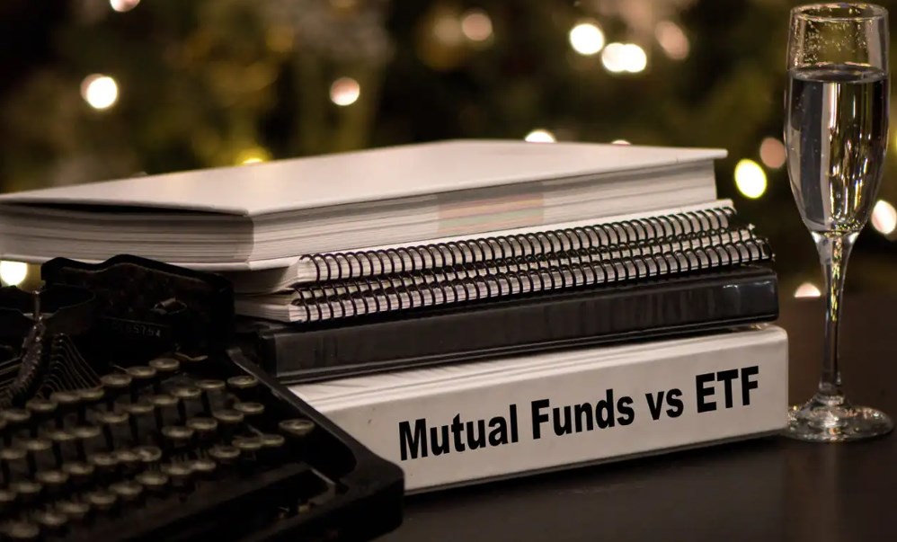 Mutual Funds vs. ETFs: Which Should You Invest in?