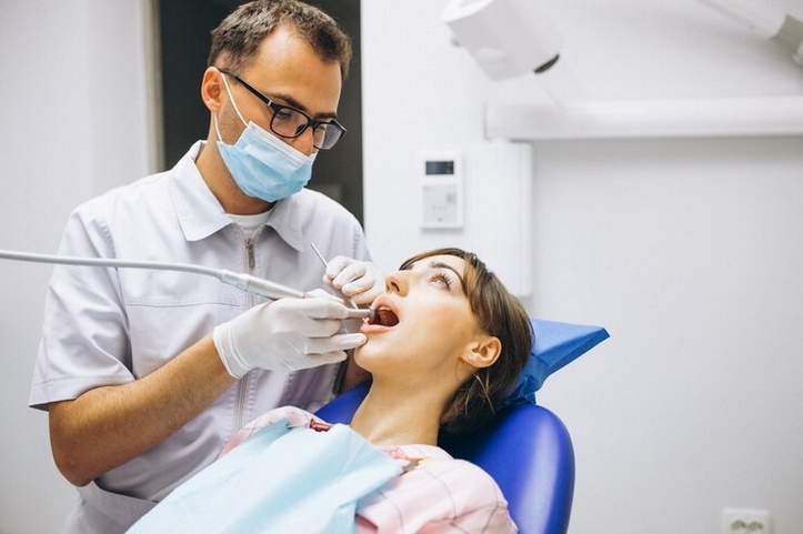 From Little Grins to Big Smiles: Choosing the Right Family Dentist in Union City