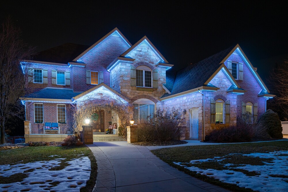 Get in the Holiday Spirit with Stunning Christmas Lights Installation