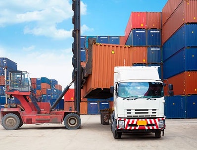 Why Overweight Containers Service Is A Game-Changer For Logistics?