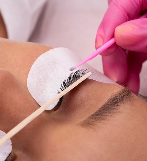 Glam Up Your Look: Discover the Best Eye Lash Services