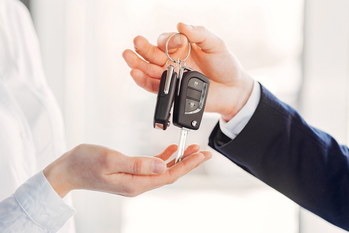 Selling Your Car in Dubai: A Comprehensive Guide to Get the Best Deal