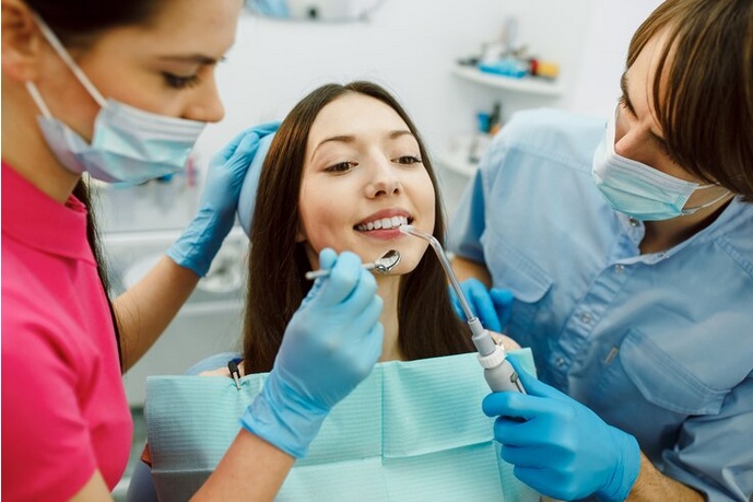 Up Close and Personal: Your Guide to Dentists in North Dallas