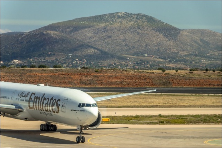 Navigating from Athens Airport to Athens: A Traveler's Guide.