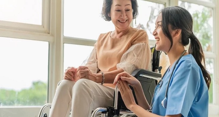 Enhancing Elderly Care: Choosing the Right Nursing Home in Malaysia