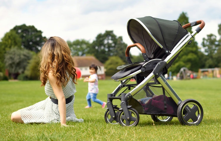 Tips for Keeping Your Baby Safe with the Best Strollers
