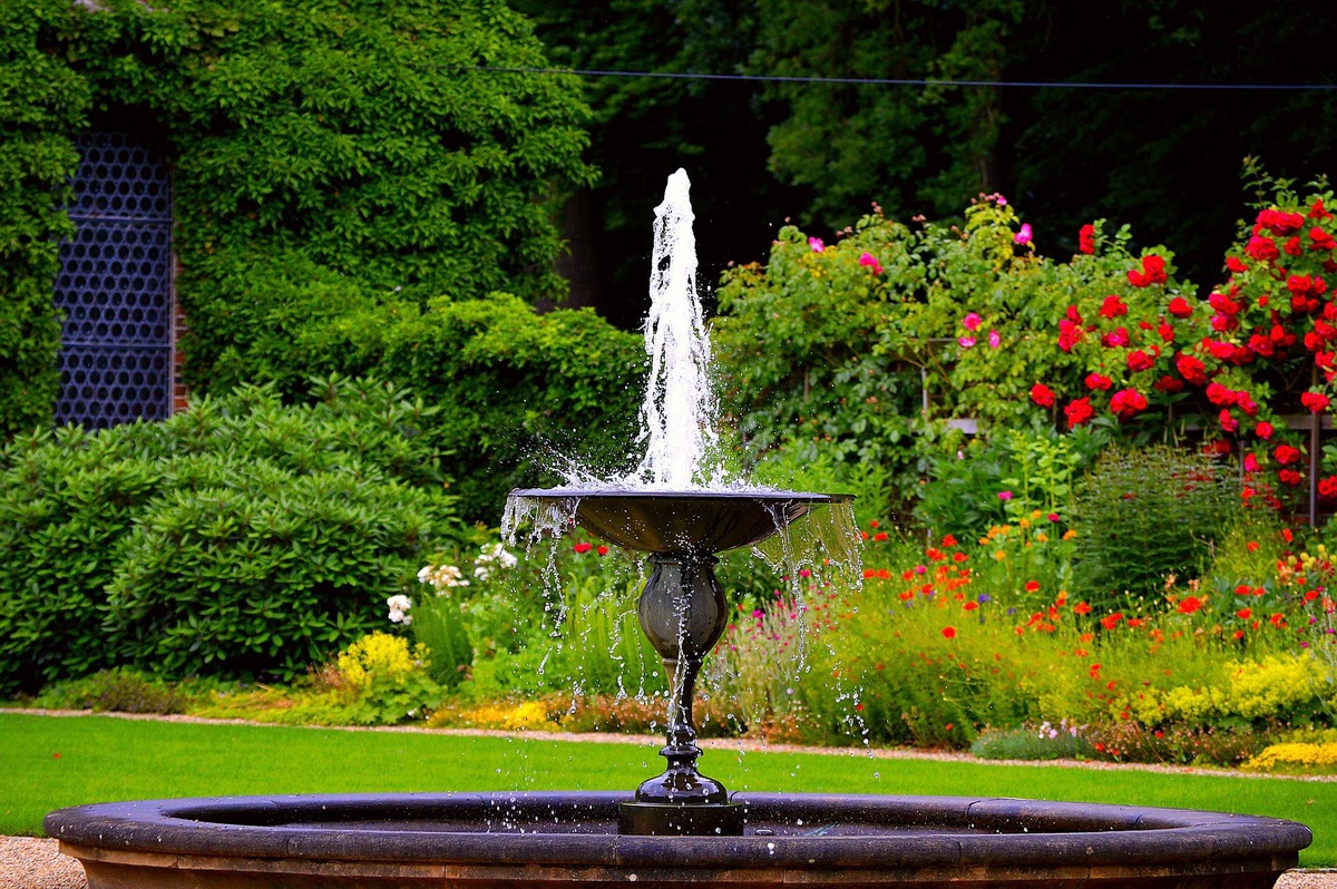 Fountains: Transforming Spaces with Water Features