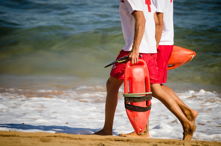 Safety First: Dive into Lifeguard Classes Near Me with American Lifeguard