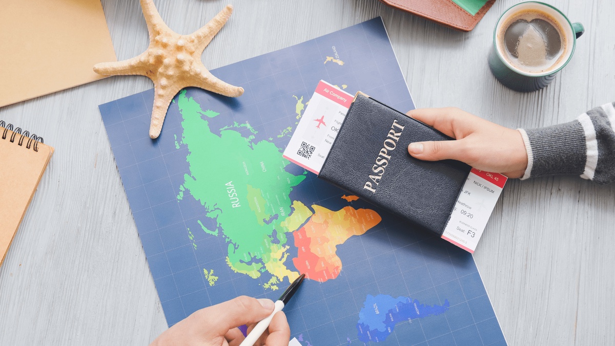 7 Reasons Why You Should Use a Travel Agent to Book Your Next Trip