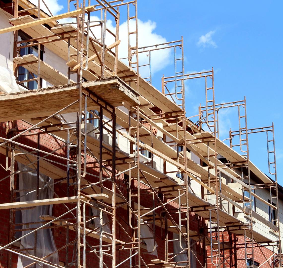 Scaffold Rental Tips and Tricks for Hamilton Contractors