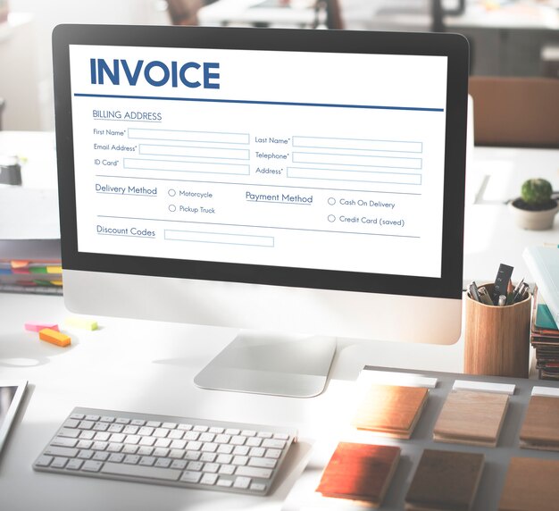 Navigating Efficiency: The Power of API Hubs and Stores in Revolutionizing Invoice Generation