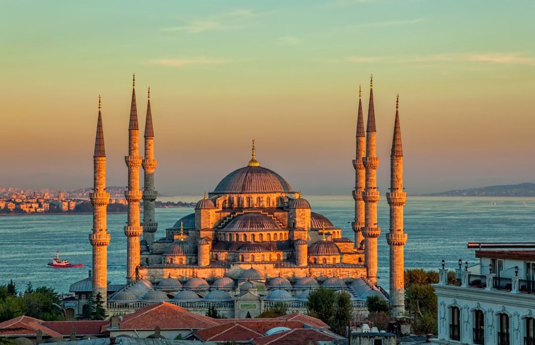 Navigating the Elegance of Turkey: A Guide to Turkish Visas for Canadian Citizens.