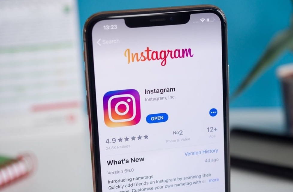 How Instagram Rose to the Top of Social Media
