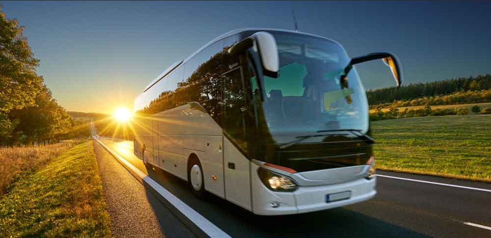 Cut Costs on Chartered Buses: Smart Tips for Group Adventures