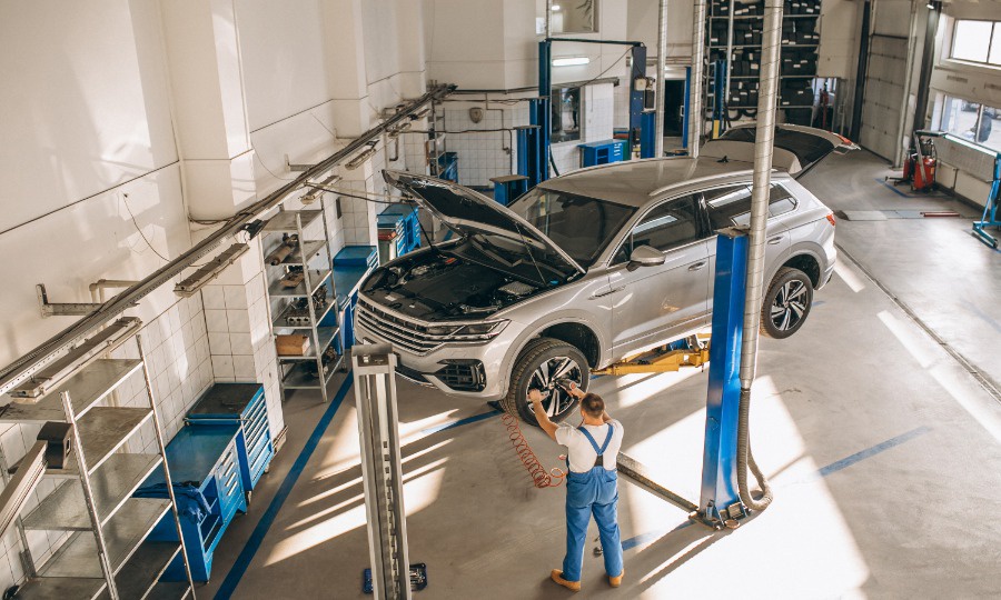 The Best Car Garages in Dubai: Your Ultimate Guide to Car Maintenance and Repairs