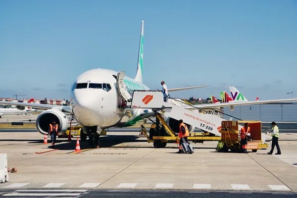Are Lisbon Airport Transfers to Hotels Wheelchair Accessible?