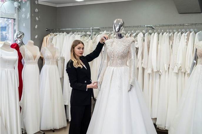 The Perfect Fit: A Bride's Guide to the Ideal Wedding Dress Shop in Birmingham