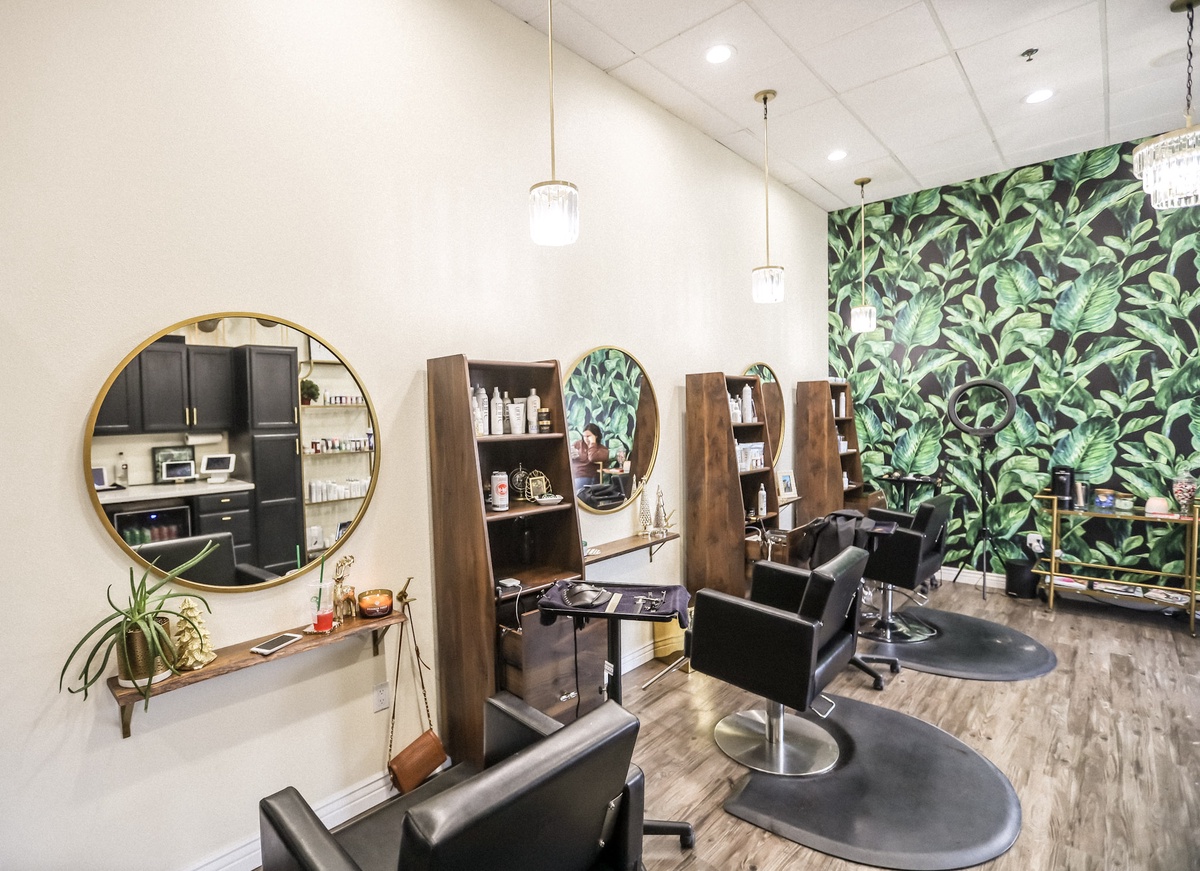 Unlocking Success: Your Guide to Renting a Salon Studio