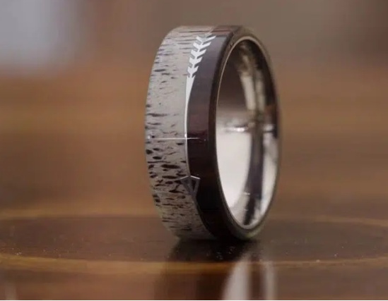 From Roots to Rings: Why Men's Wood Inlay Wedding Bands are Sprouting Love Stories