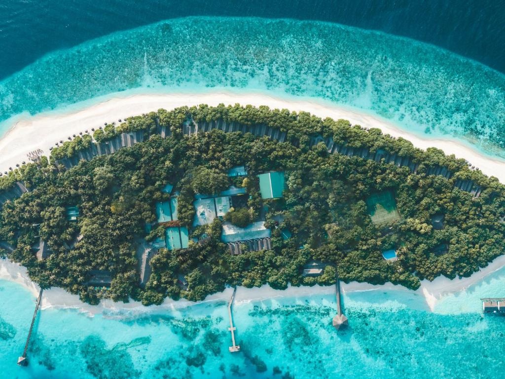Beach Resort in Maldives: Luxury Redefined on Island Time