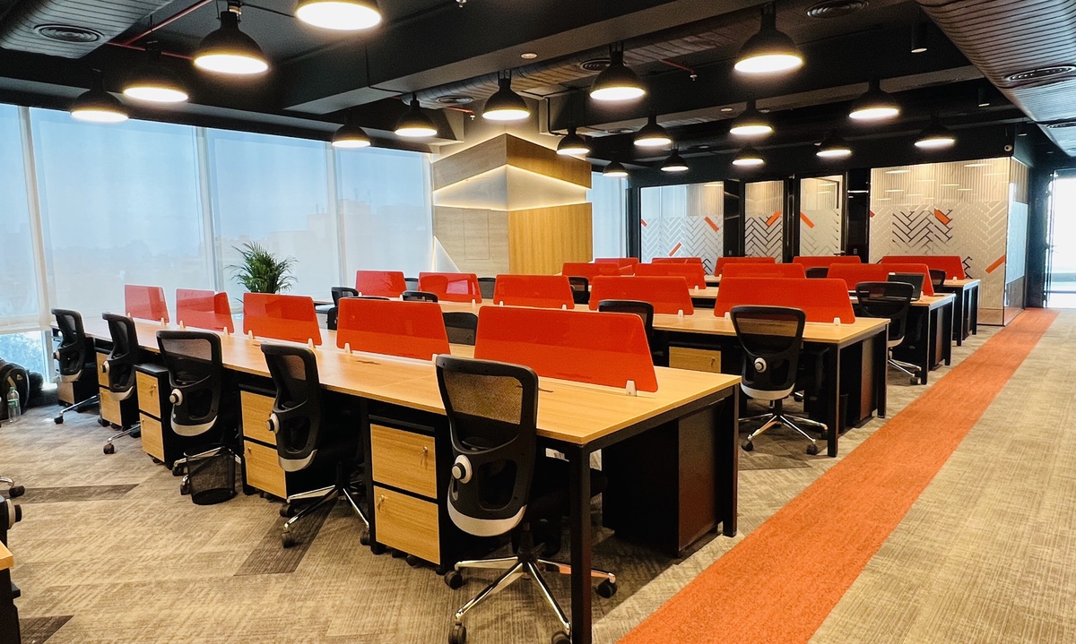 Customization Options in Turnkey Office Interior Furniture
