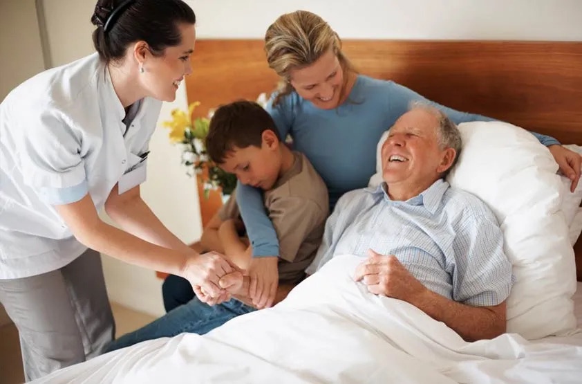 How Hospices In Dallas Provides Compassionate Care And Support For Your Aged Loved Ones