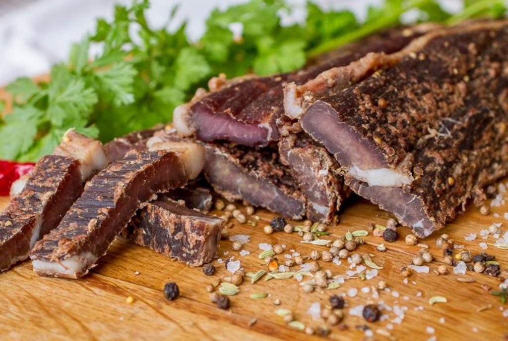 Why is biltong becoming a More Well-liked Healthful Snack?
