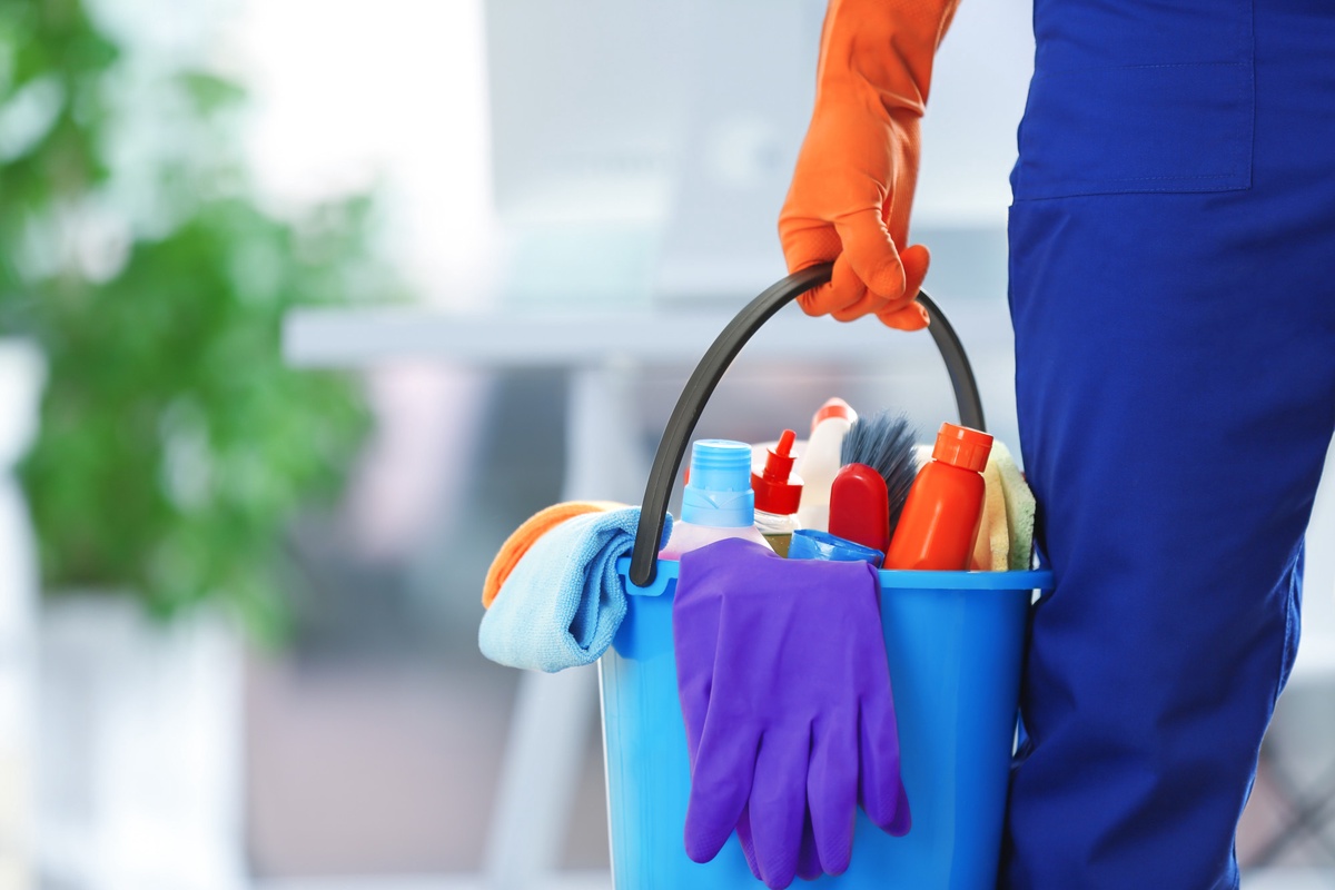 Airbnb Plus and Superhost Status: How Professional Cleaning Services in Toronto Can Help Hosts Achieve Recognition